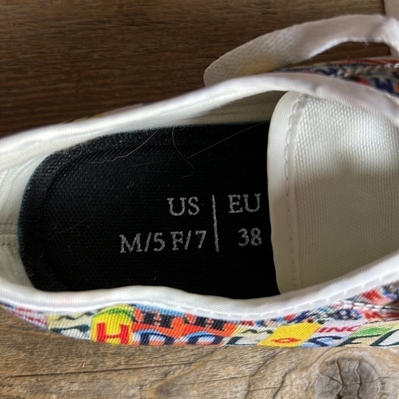 School secretary gym shoes/sneakers. Unisex male size 5 female size 7. EUC - Picture 6 of 6